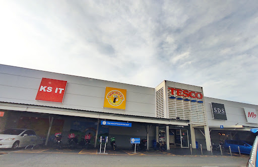 Lotus's Setia Tropika